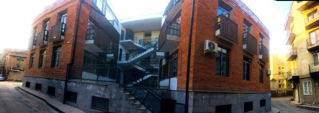 Tatias Apartments In The Downtown Tbiliszi Kültér fotó